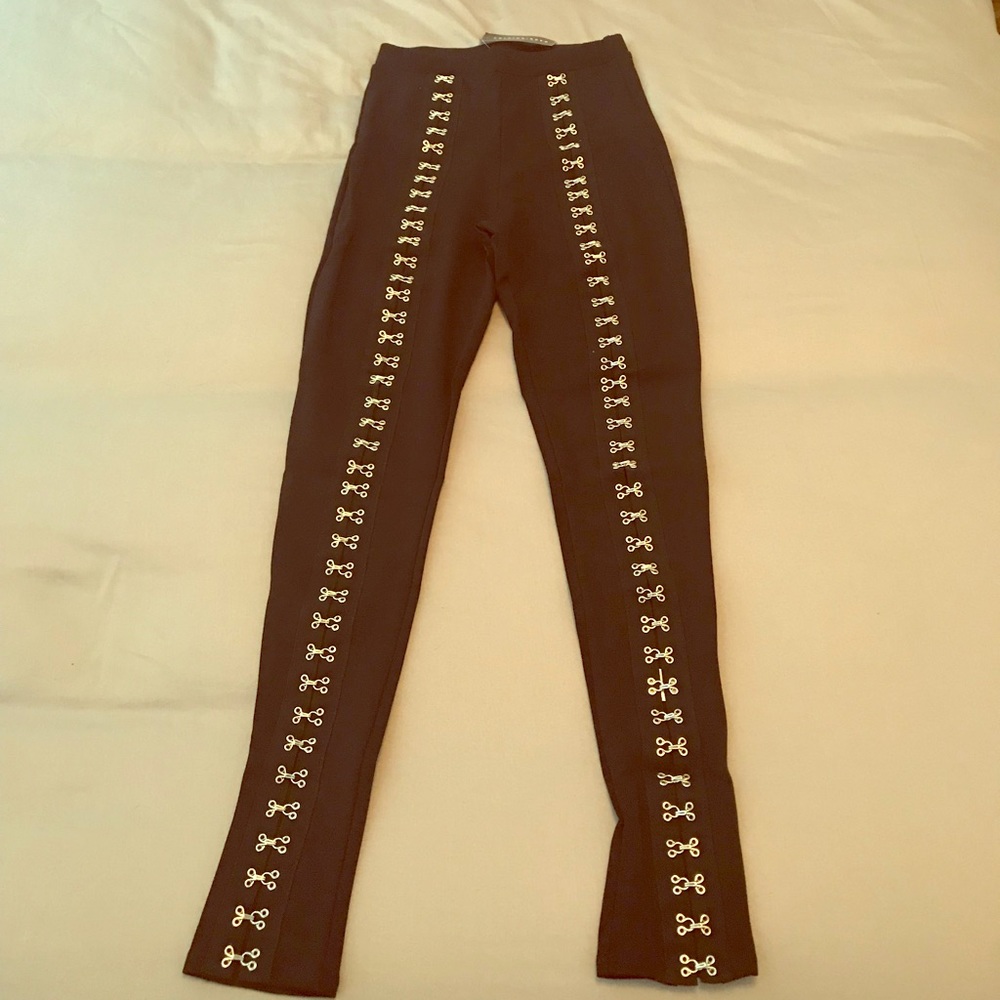 Black hook and eye leggings NWT